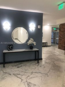 Comprar apartamento en Aquarius Towers 1406-S