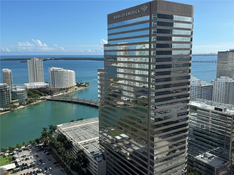 Comprar apartamento en 500 Brickell East Tower 1204
