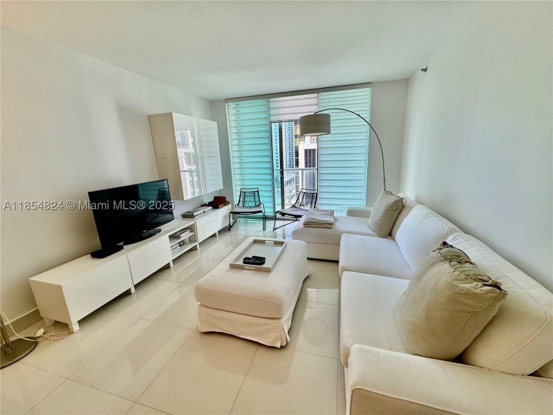Comprar apartamento en 500 Brickell East Tower 1204