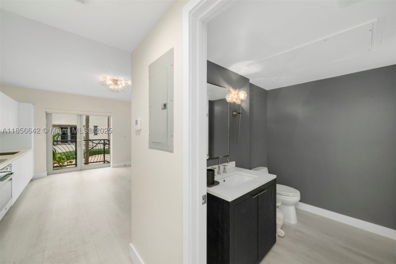 Condo for sale at Artecity Governor 103
