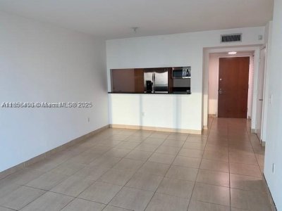 Comprar apartamento no Brickell on the River North 2603