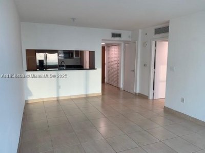 Comprar apartamento no Brickell on the River North 2603