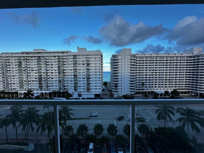 Comprar apartamento en 5600 Collins 11W