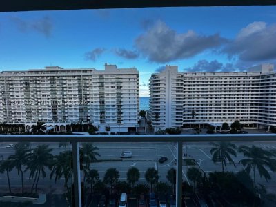 5600 Collins Apt #11W