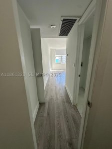 Comprar apartamento no 5600 Collins 11W