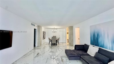 Aluguel de apartamento no Parker Plaza Estates 1022