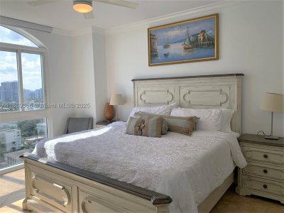 Aluguel de apartamento no 2080 Ocean Drive PH3