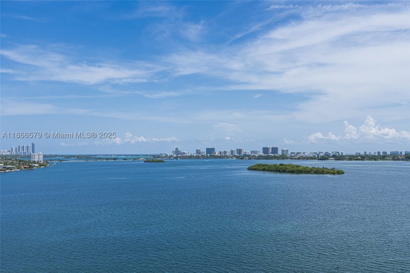 Condo for sale at Towers of Quayside 4 1701