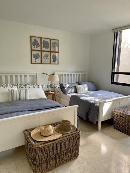 Apartment for rent at Key Colony IV Botanica 381