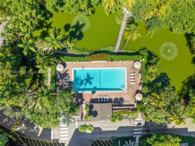 Alquiler de apartamento en Key Colony IV Botanica 381