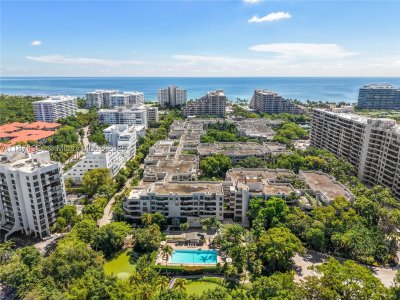 Alquiler de apartamento en Key Colony IV Botanica 381