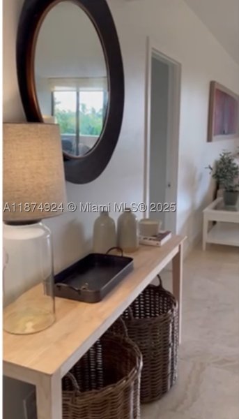 Apartment for rent at Key Colony IV Botanica 381