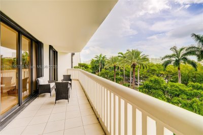 Comprar apartamento no 2000 Williams Island 408