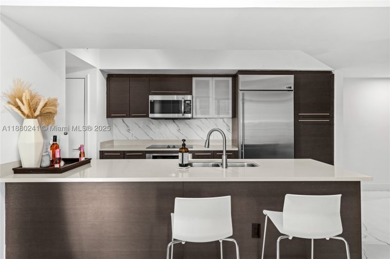Comprar apartamento no 500 Brickell West Tower 1203