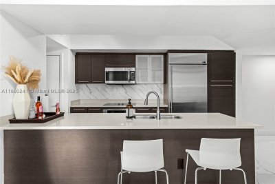 Comprar apartamento no 500 Brickell West Tower 1203
