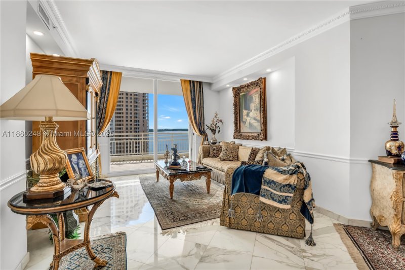 Condo for sale at One Tequesta Point 1807