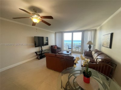 Aluguel de apartamento no Alexander Towers 420