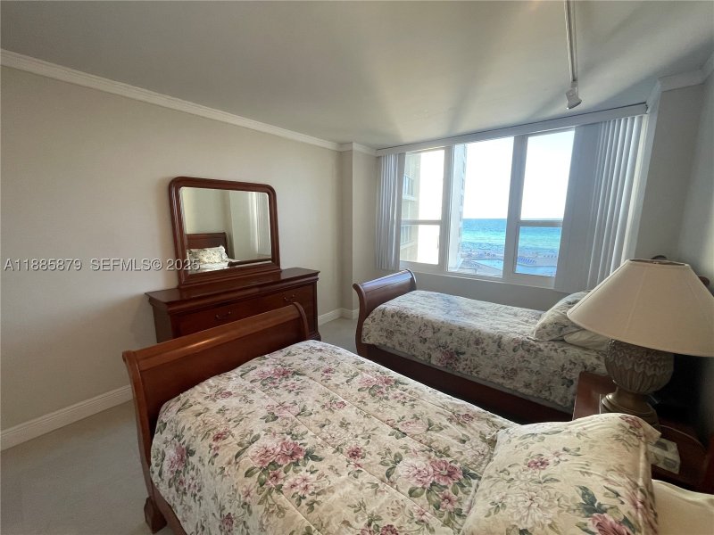 Apartment for rent at Alexander Towers 420