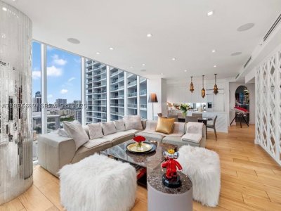 Paramount Bay Apt #2702