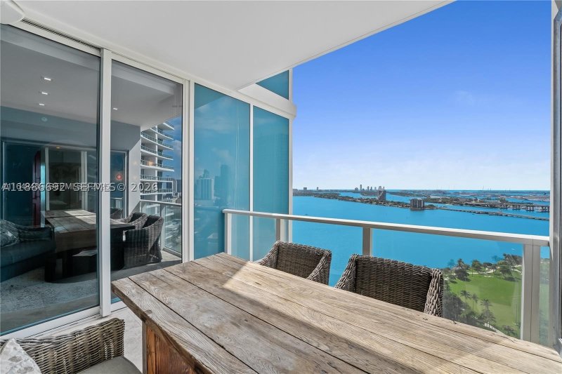 Condo for sale at Paramount Bay 2702