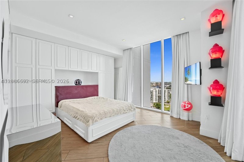 Condo for sale at Paramount Bay 2702