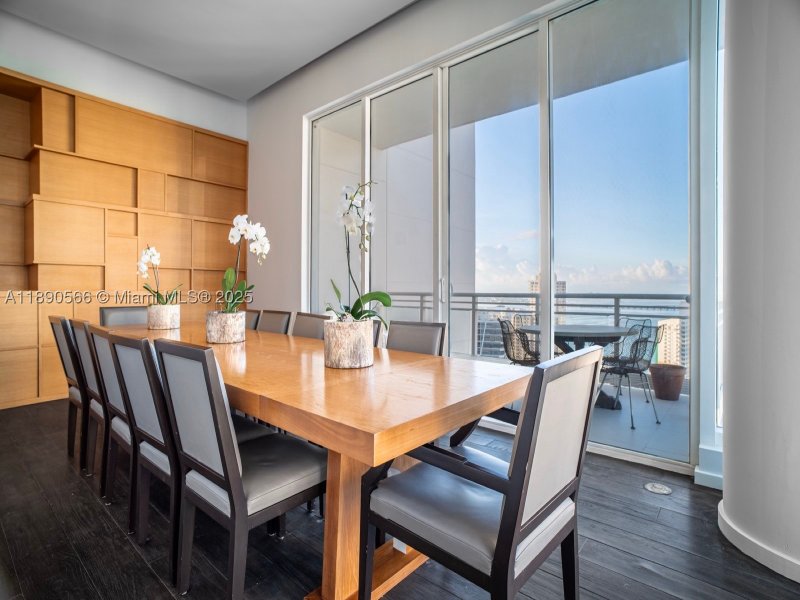 Condo for sale at Asia on Brickell 2204