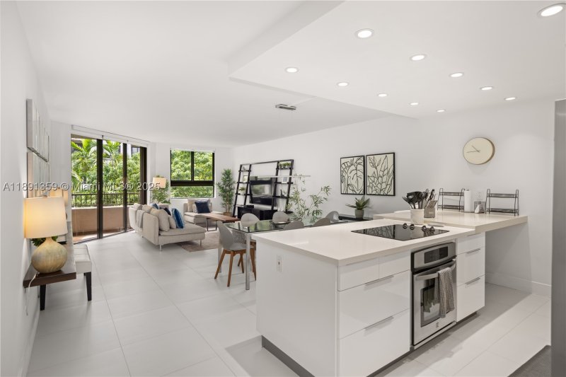 Apartment for rent at Key Colony IV Botanica 379