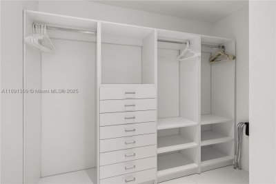 Alquiler de apartamento en Key Colony IV Botanica 379