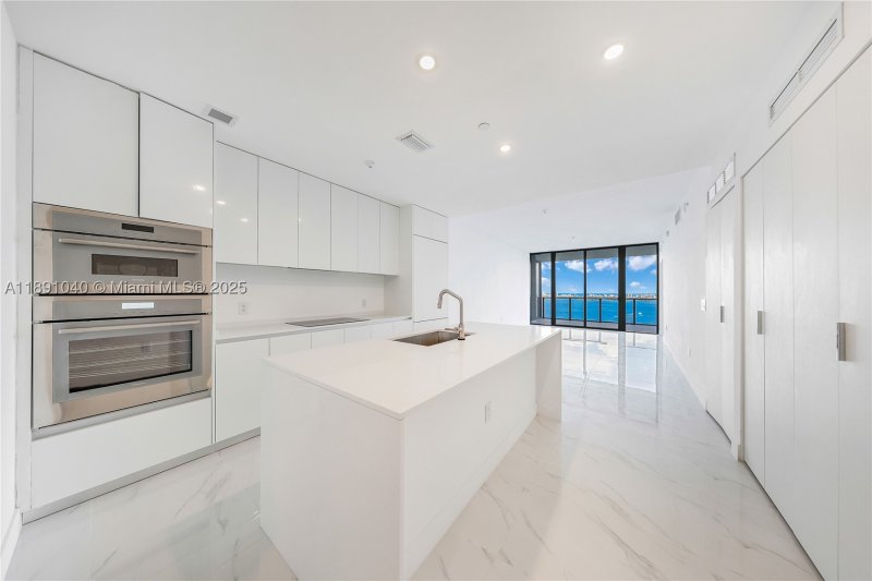 Condo for sale at Aria Reserve Miami 3402