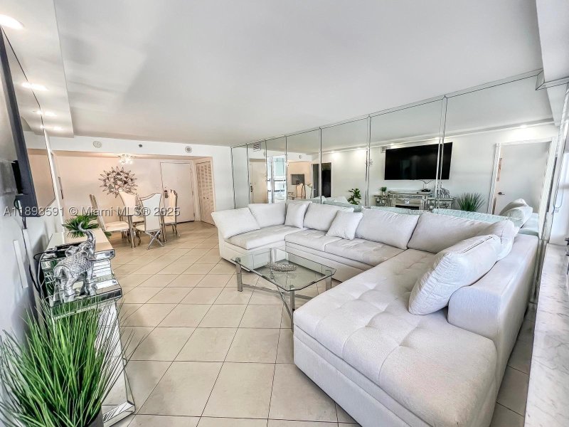Apartment for rent at The Alexander 517