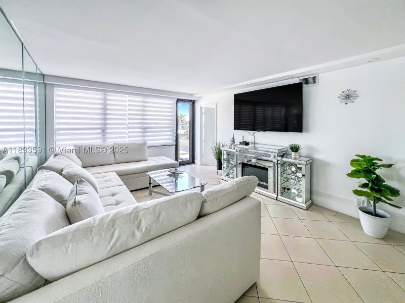 Apartment for rent at The Alexander 517