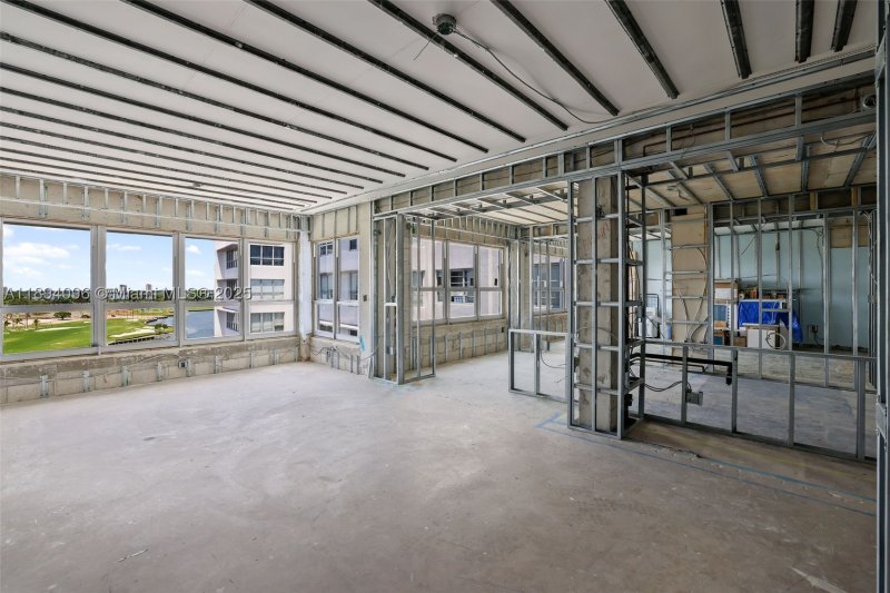 Condo for sale at Blair House 10B