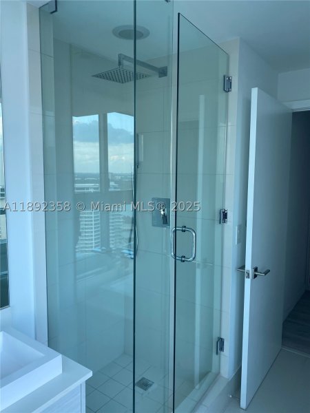 Condo for sale at Paraiso Bay Miami 3108