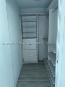 Comprar apartamento no Paraiso Bay Miami 3108