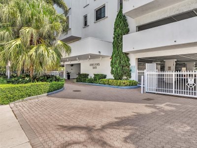 Parc Plaza Apt #8B