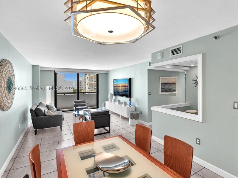 Condo for sale at Parc Plaza 8B