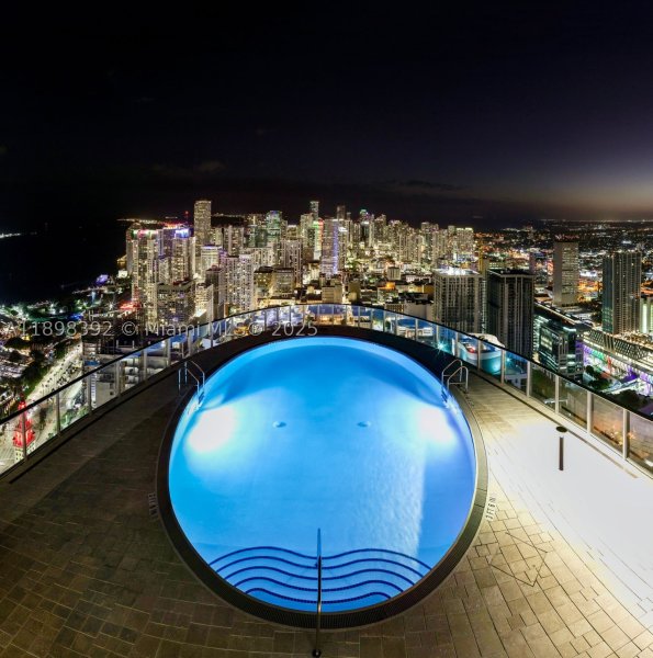 Condo for sale at Paramount Miami WorldCenter 4107