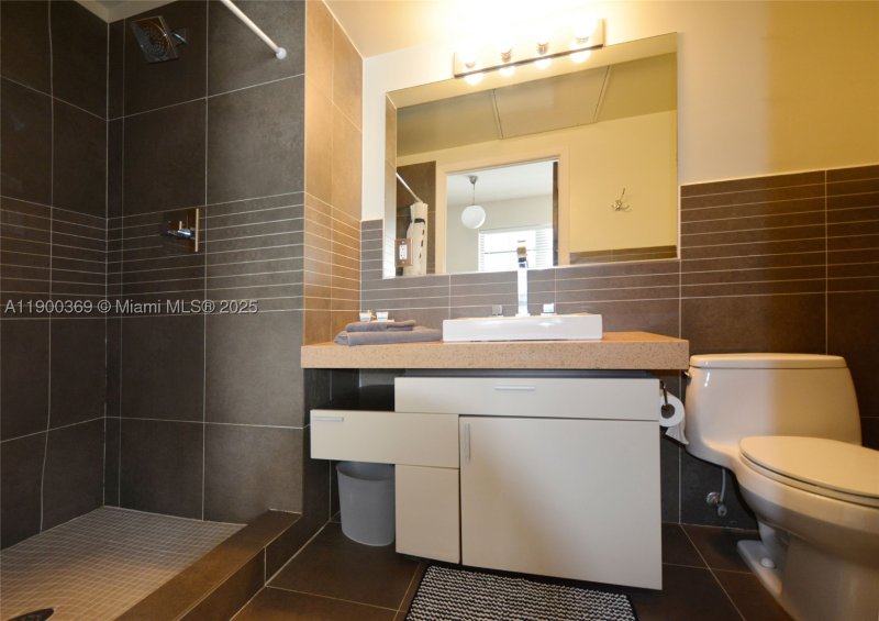 Condo for sale at Artecity Governor 205