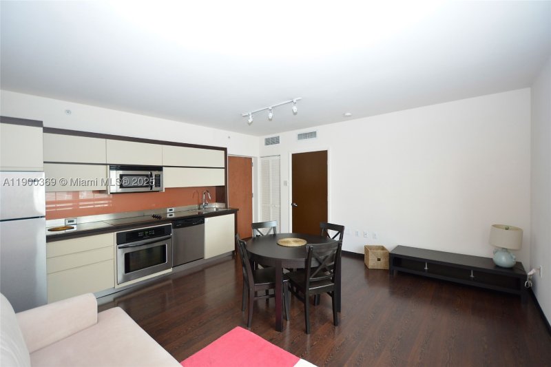 Condo for sale at Artecity Governor 205