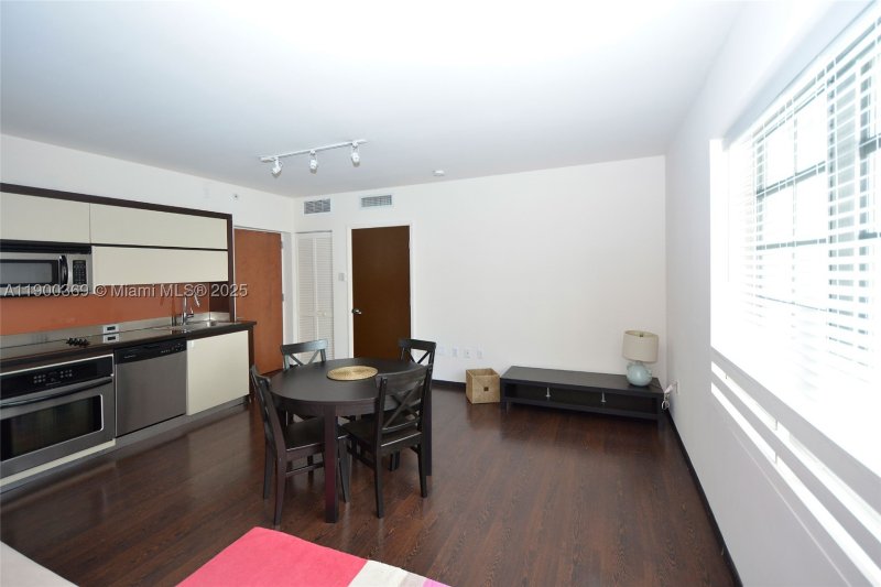 Condo for sale at Artecity Governor 205