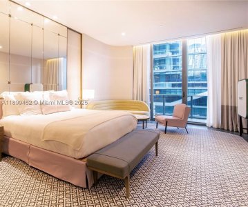 SLS Lux Brickell Apt #611