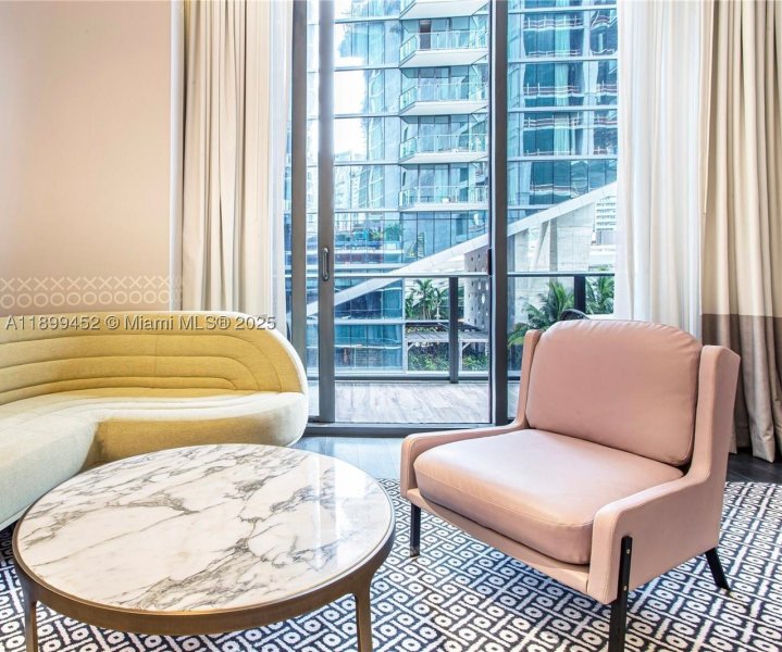 Comprar apartamento en SLS Lux Brickell 611