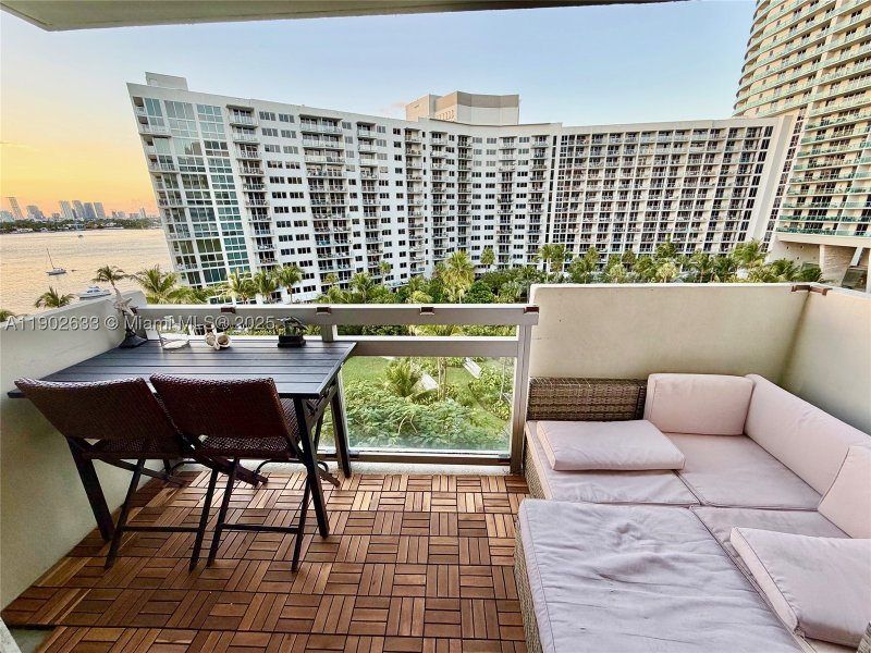 Apartment for rent at Flamingo 846S