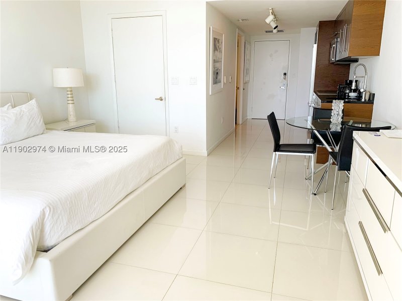 Condo for sale at Icon Brickell Viceroy