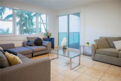 Comprar apartamento no Turnberry Village South 318