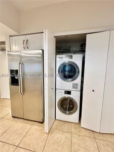 Comprar apartamento no Turnberry Village South 318