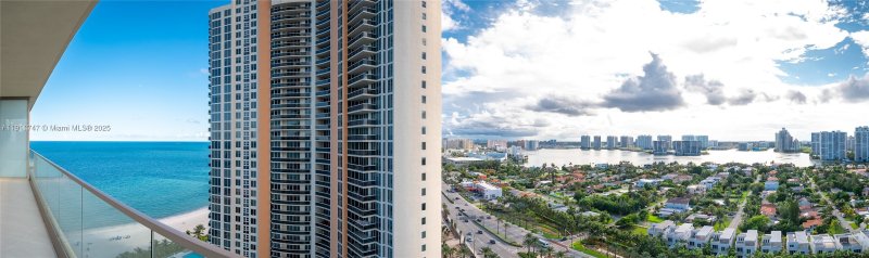 Condo for sale at Residences by Armani / Casa 1705