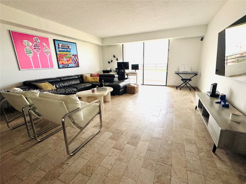 Condo for sale at Olympus Towers 1206