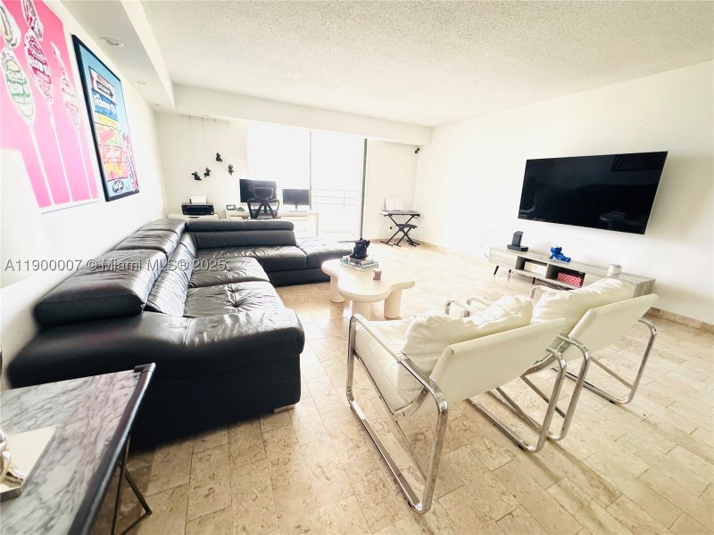 Condo for sale at Olympus Towers 1206
