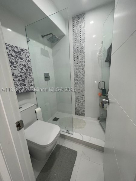 Condo for sale at Biscaya 615
